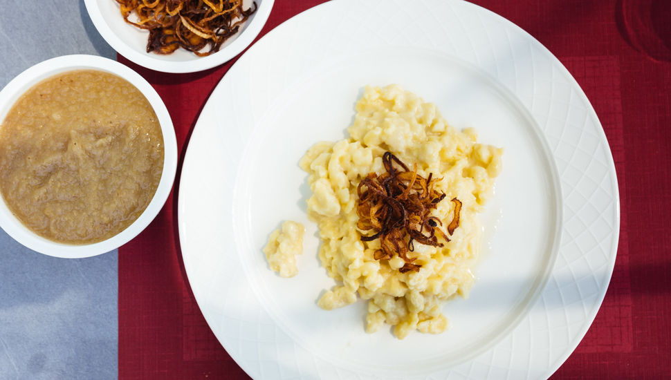 Cheese dumplings with apple mousse