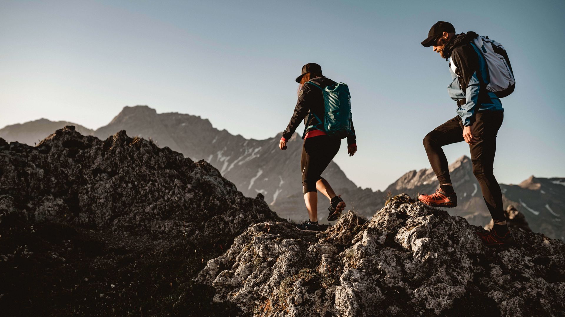 Marco Büchel und Tina Weirather am wandern