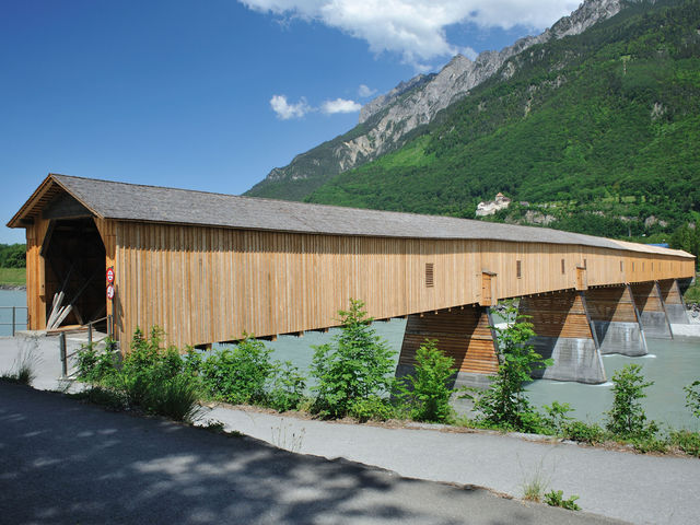 Rheinbrücke Vaduz